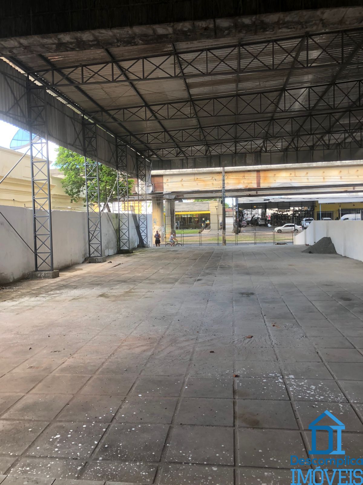 Depósito-Galpão-Armazém para alugar com 1 quarto, 420m² - Foto 2