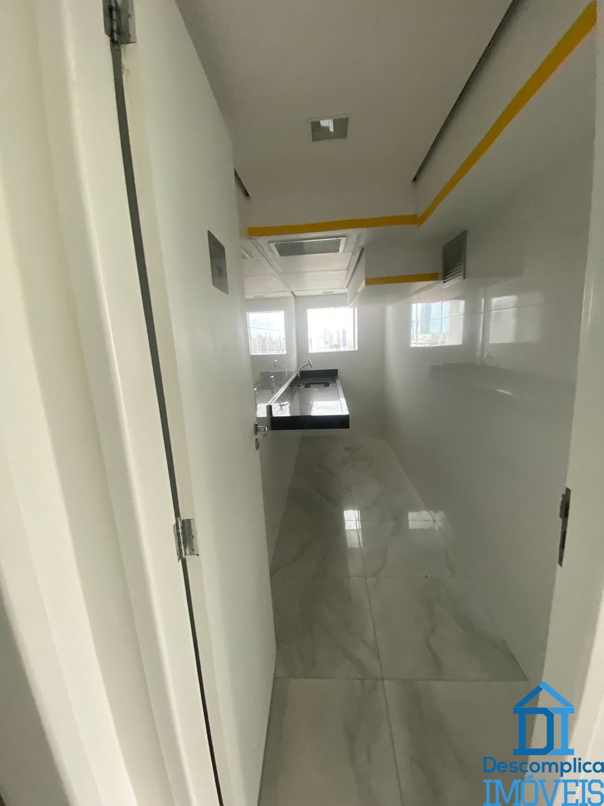 Conjunto Comercial-Sala para alugar com 9 quartos, 588m² - Foto 10