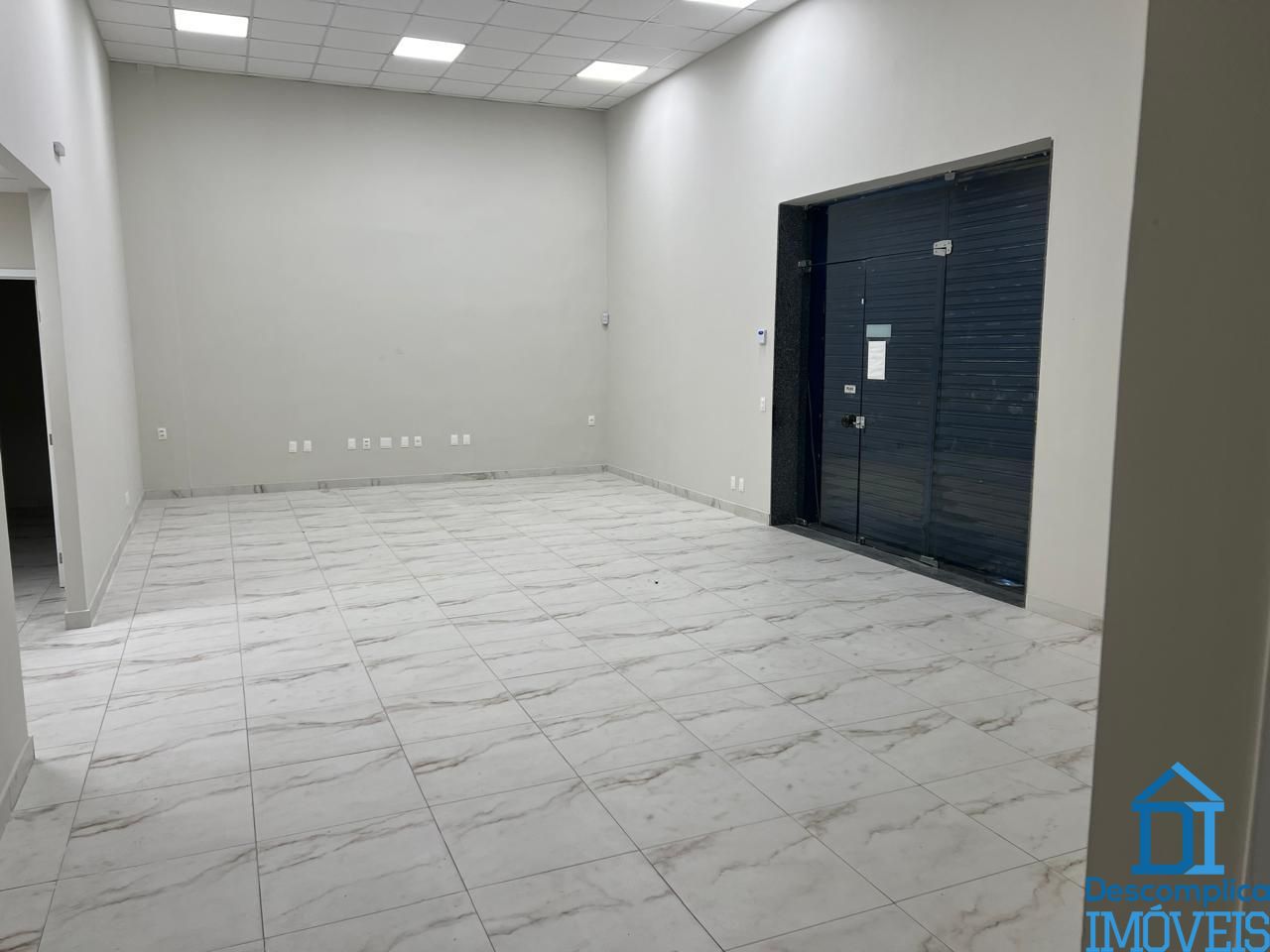 Loja-Salão para alugar com 15 quartos, 600m² - Foto 2