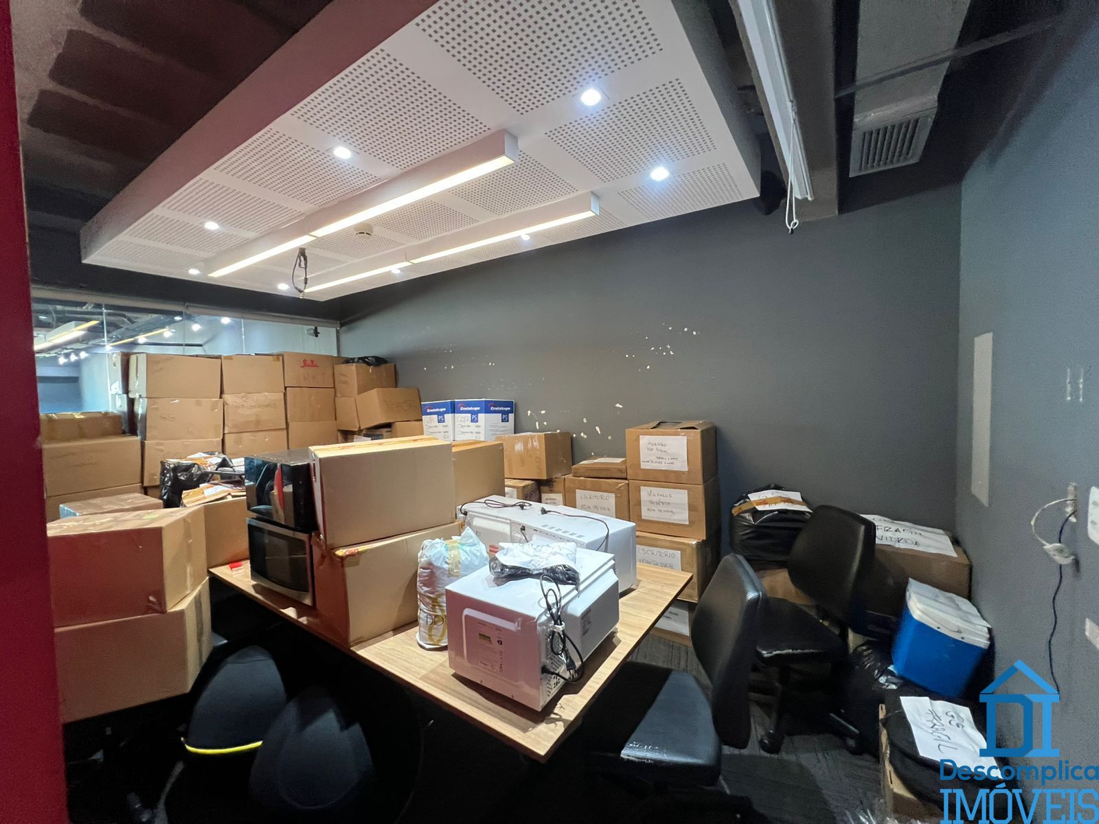 Conjunto Comercial-Sala para alugar com 8 quartos, 370m² - Foto 9