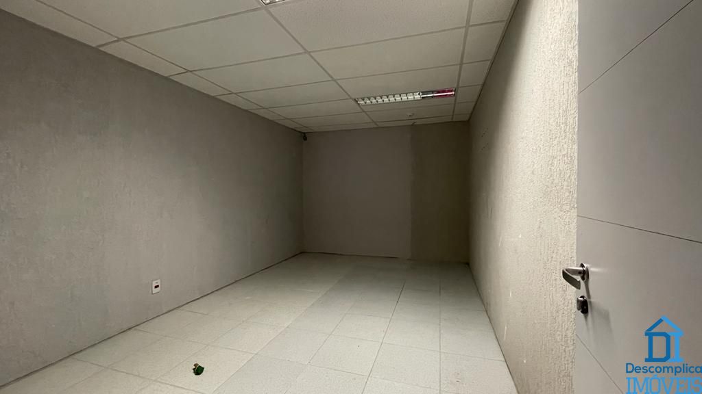 Conjunto Comercial-Sala para alugar com 7 quartos, 377m² - Foto 11