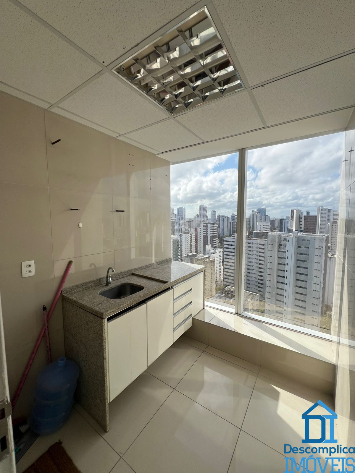 Conjunto Comercial-Sala para alugar com 3 quartos, 100m² - Foto 7