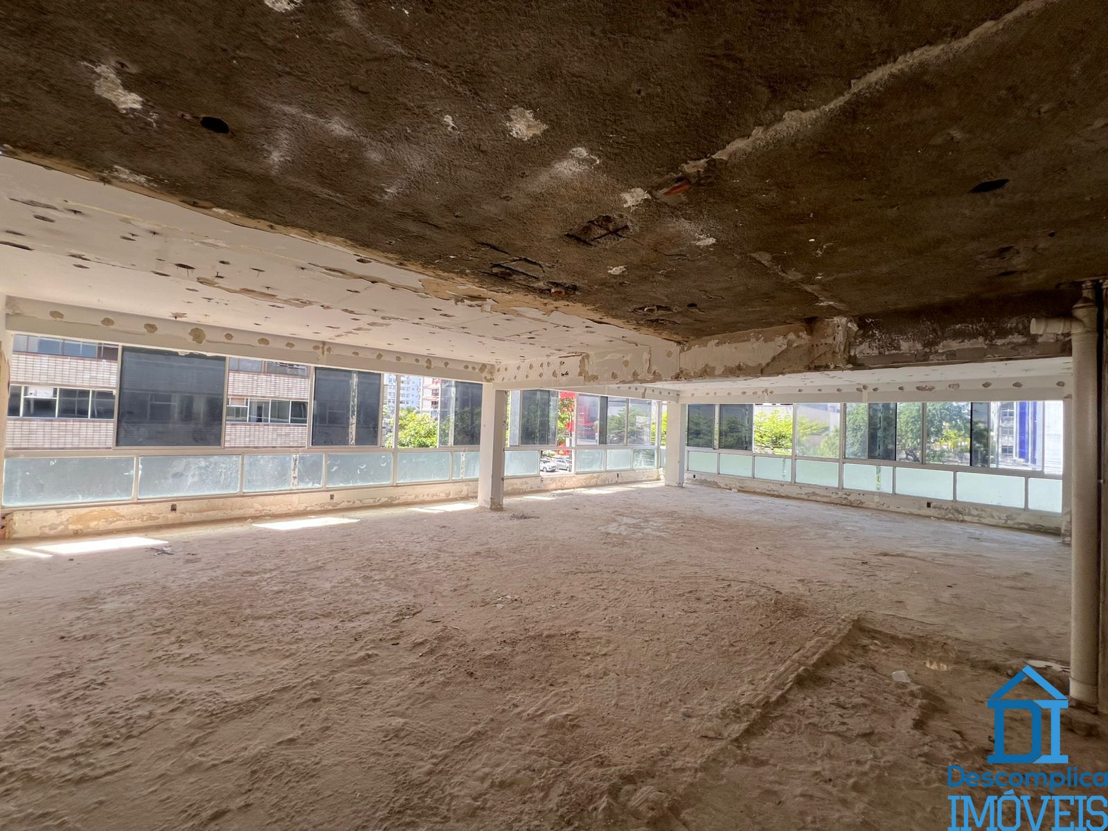 Conjunto Comercial-Sala para alugar com 1 quarto, 210m² - Foto 3
