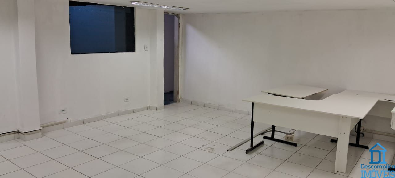 Depósito-Galpão-Armazém para alugar com 2 quartos, 700m² - Foto 12