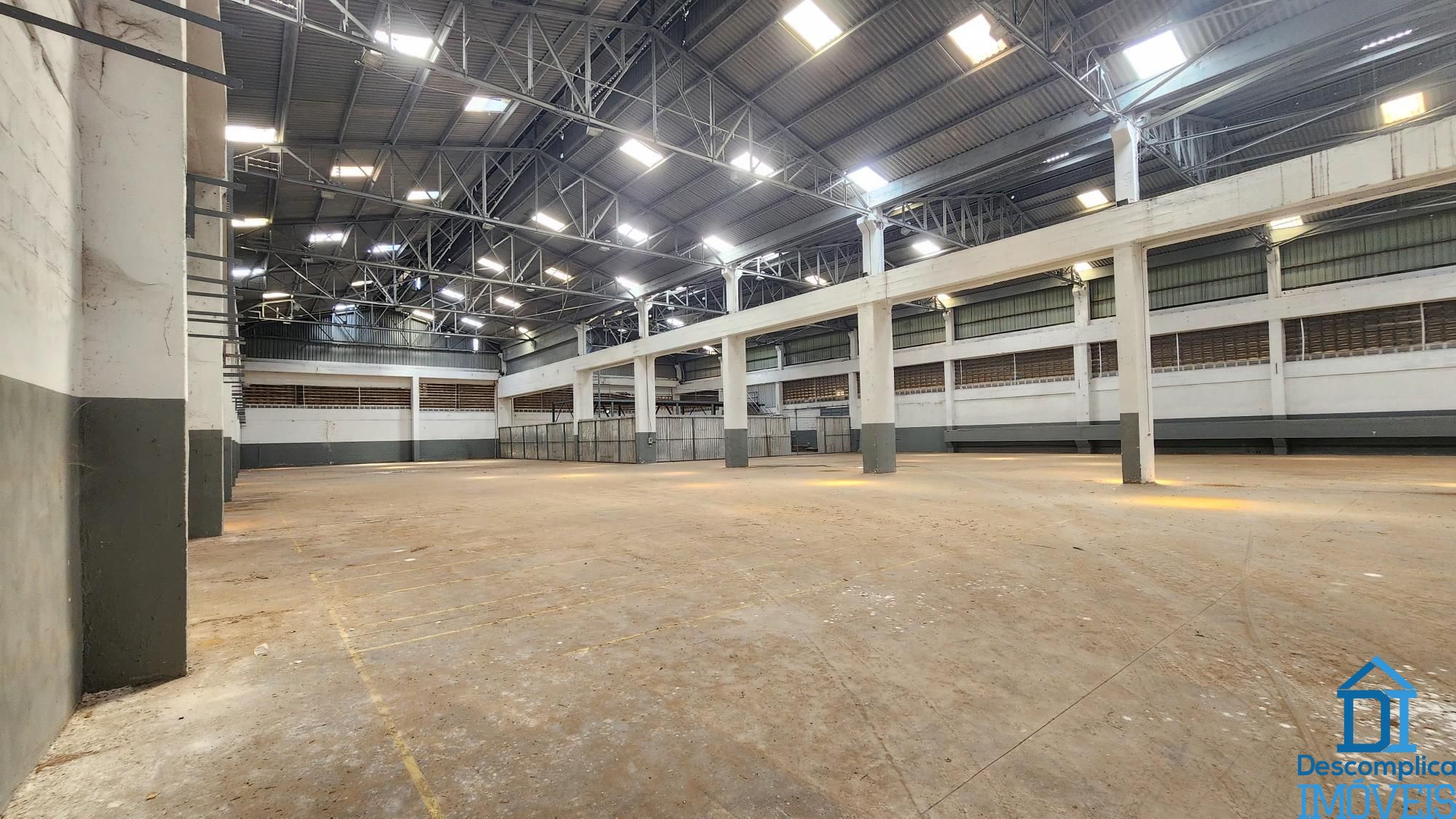 Depósito-Galpão-Armazém para alugar com 2 quartos, 9000m² - Foto 1