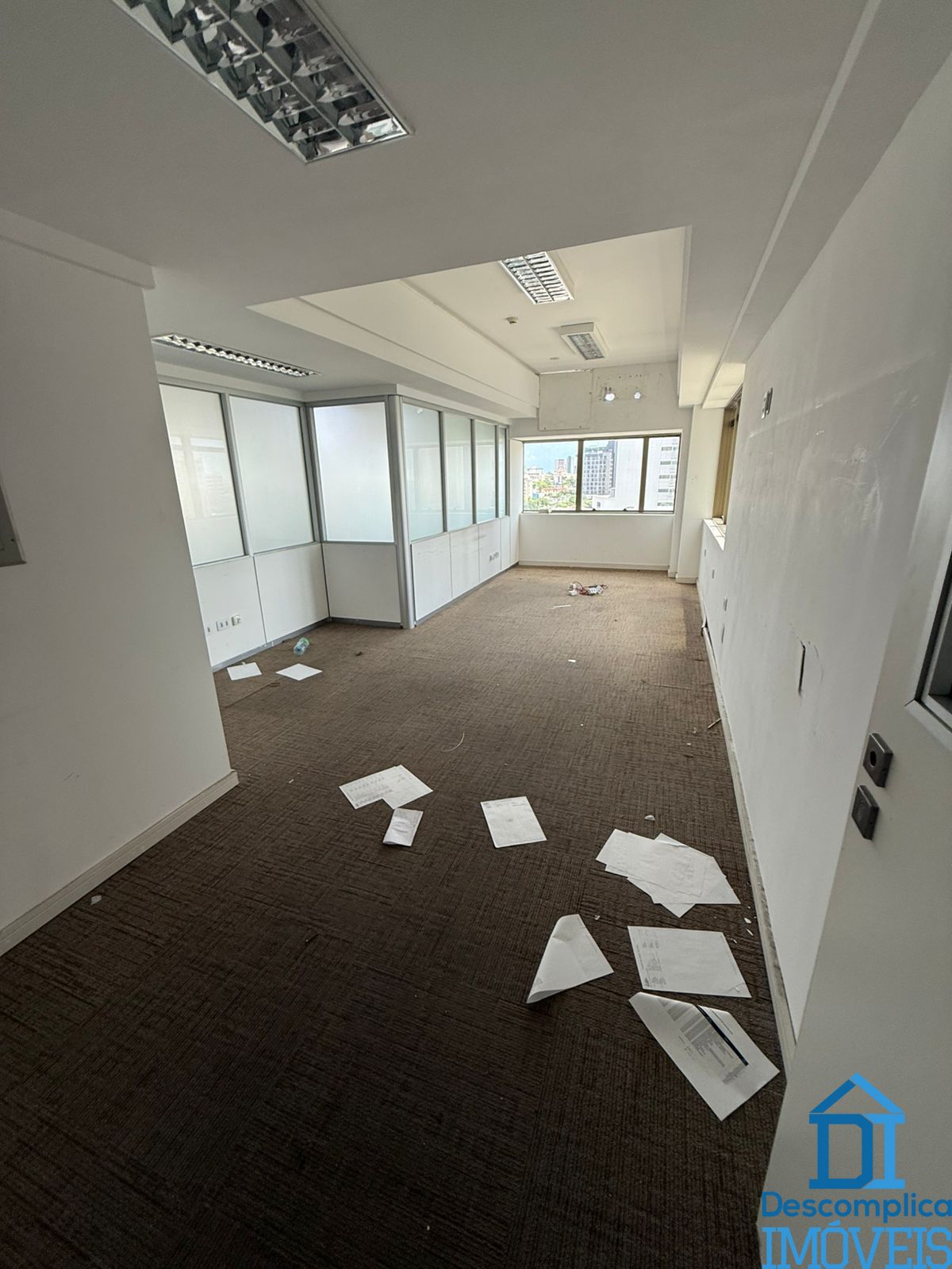 Conjunto Comercial-Sala para alugar com 13 quartos, 362m² - Foto 14