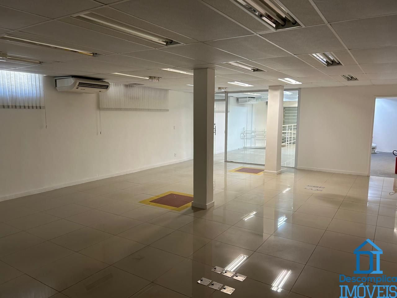 Loja-Salão para alugar com 1 quarto, 300m² - Foto 11