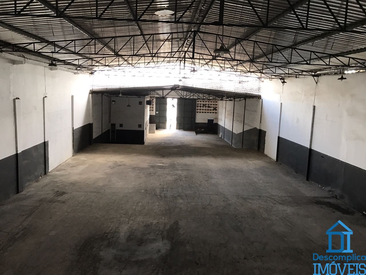Depósito-Galpão-Armazém para alugar com 4 quartos, 800m² - Foto 1