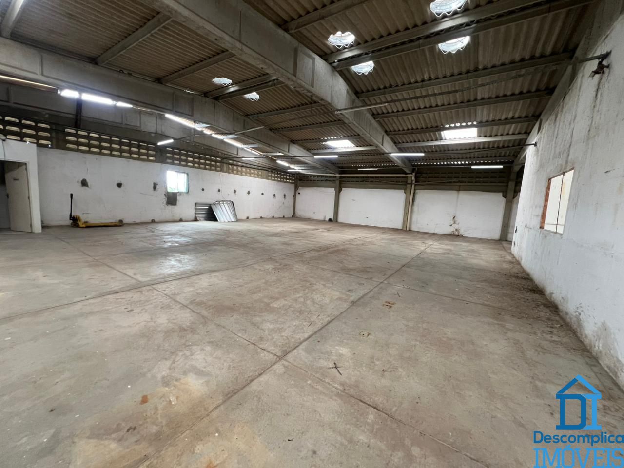 Depósito-Galpão, 1440 m² - Foto 1