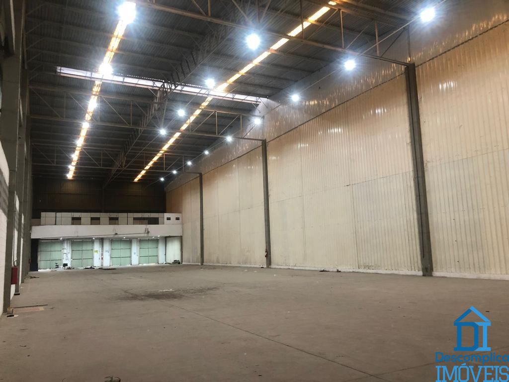 Depósito-Galpão-Armazém para alugar com 3 quartos, 2800m² - Foto 8