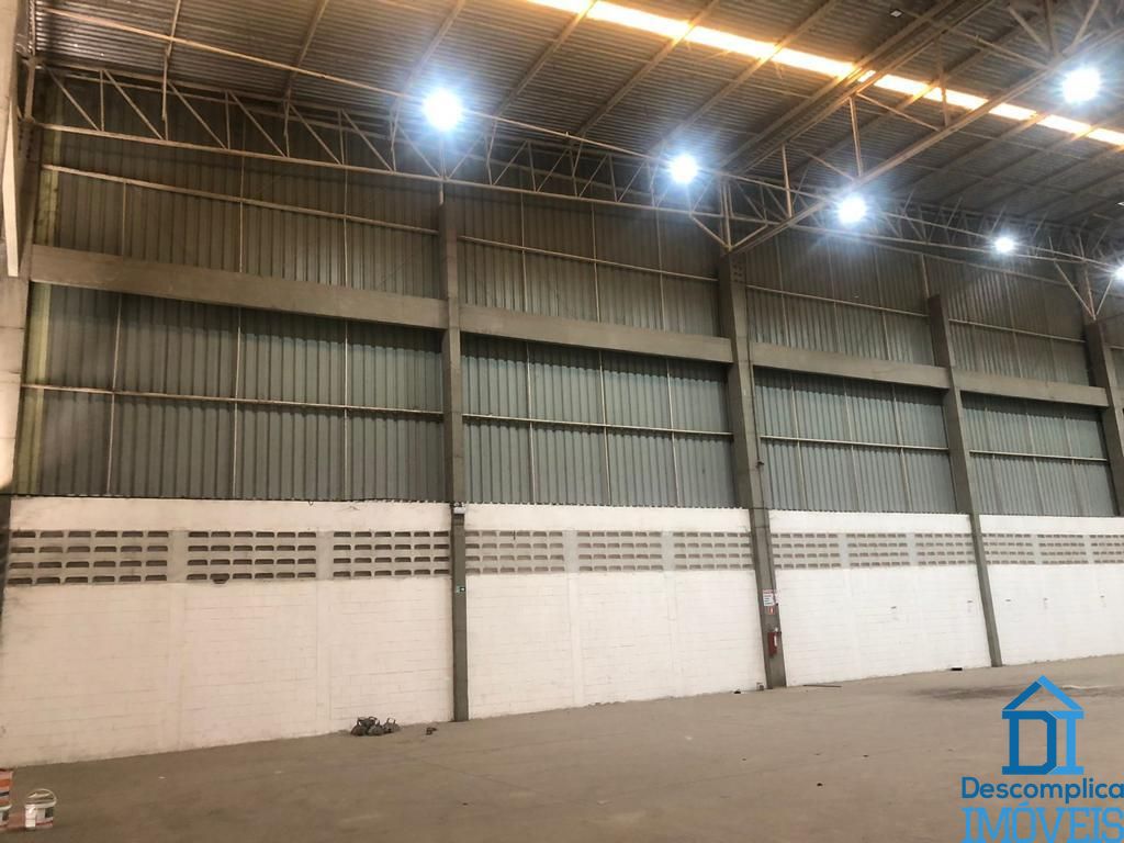 Depósito-Galpão-Armazém para alugar com 3 quartos, 2800m² - Foto 11
