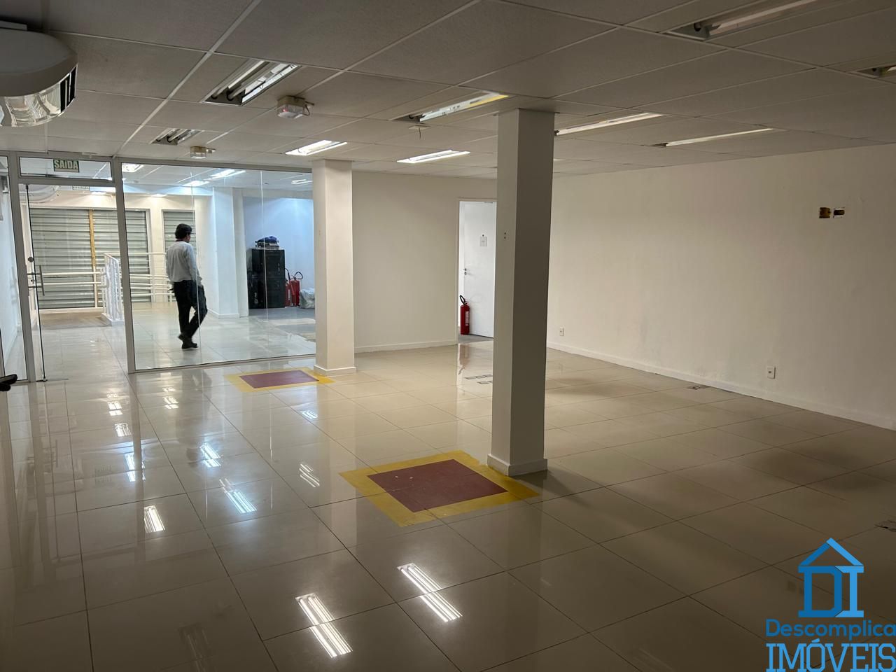 Loja-Salão para alugar com 1 quarto, 300m² - Foto 2