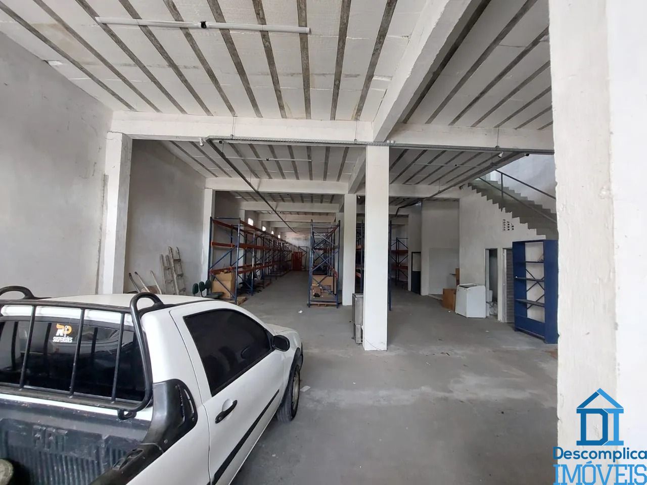 Depósito-Galpão-Armazém à venda com 1 quarto, 700m² - Foto 2