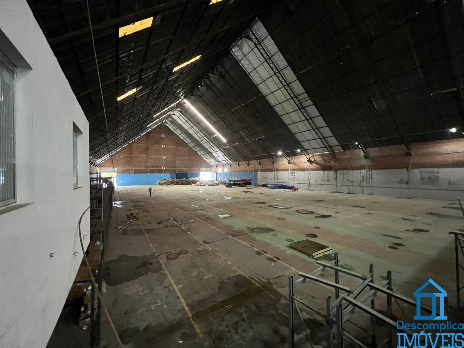 Depósito-Galpão-Armazém para alugar com 3 quartos, 3800m² - Foto 10