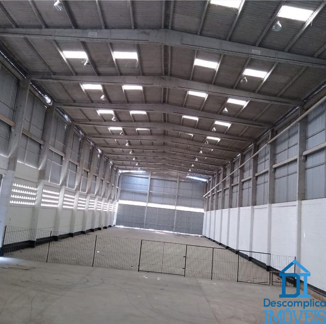 Depósito-Galpão-Armazém para alugar, 1780m² - Foto 2