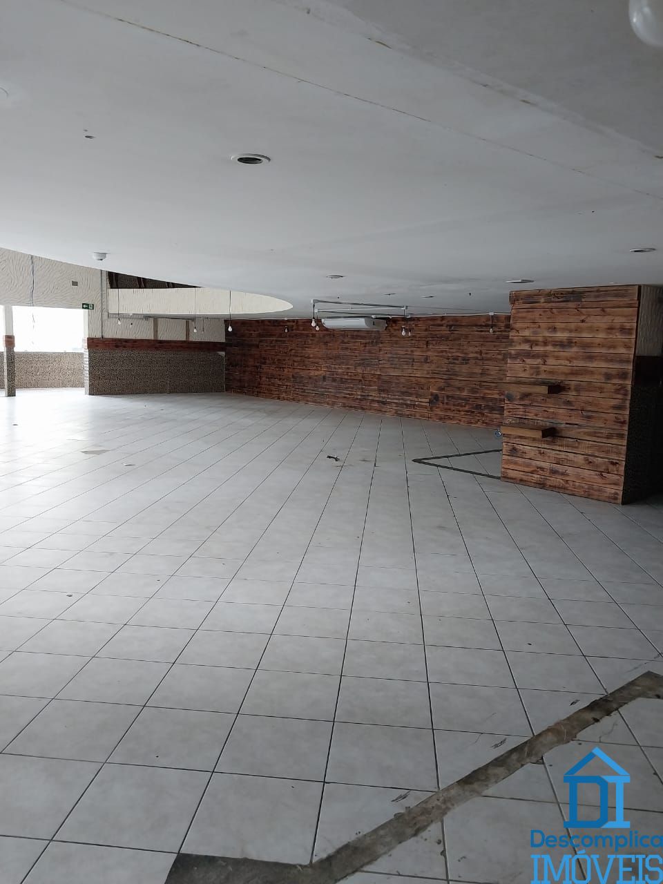 Loja-Salão para alugar com 9 quartos, 830m² - Foto 17