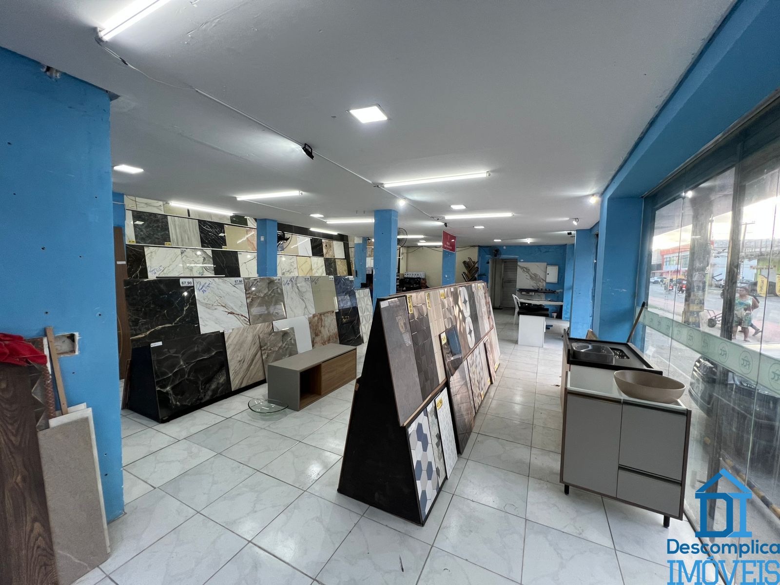 Loja-Salão para alugar com 3 quartos, 300m² - Foto 3