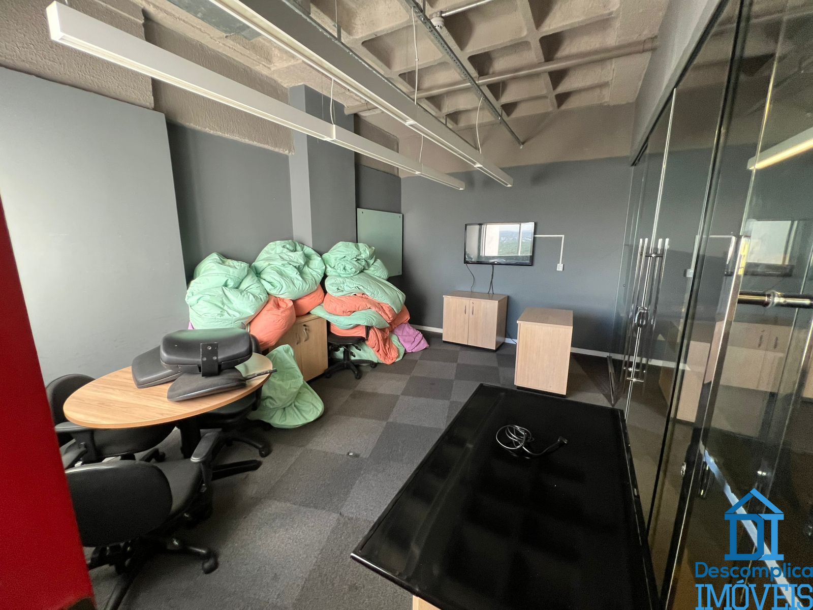 Conjunto Comercial-Sala para alugar com 8 quartos, 370m² - Foto 14