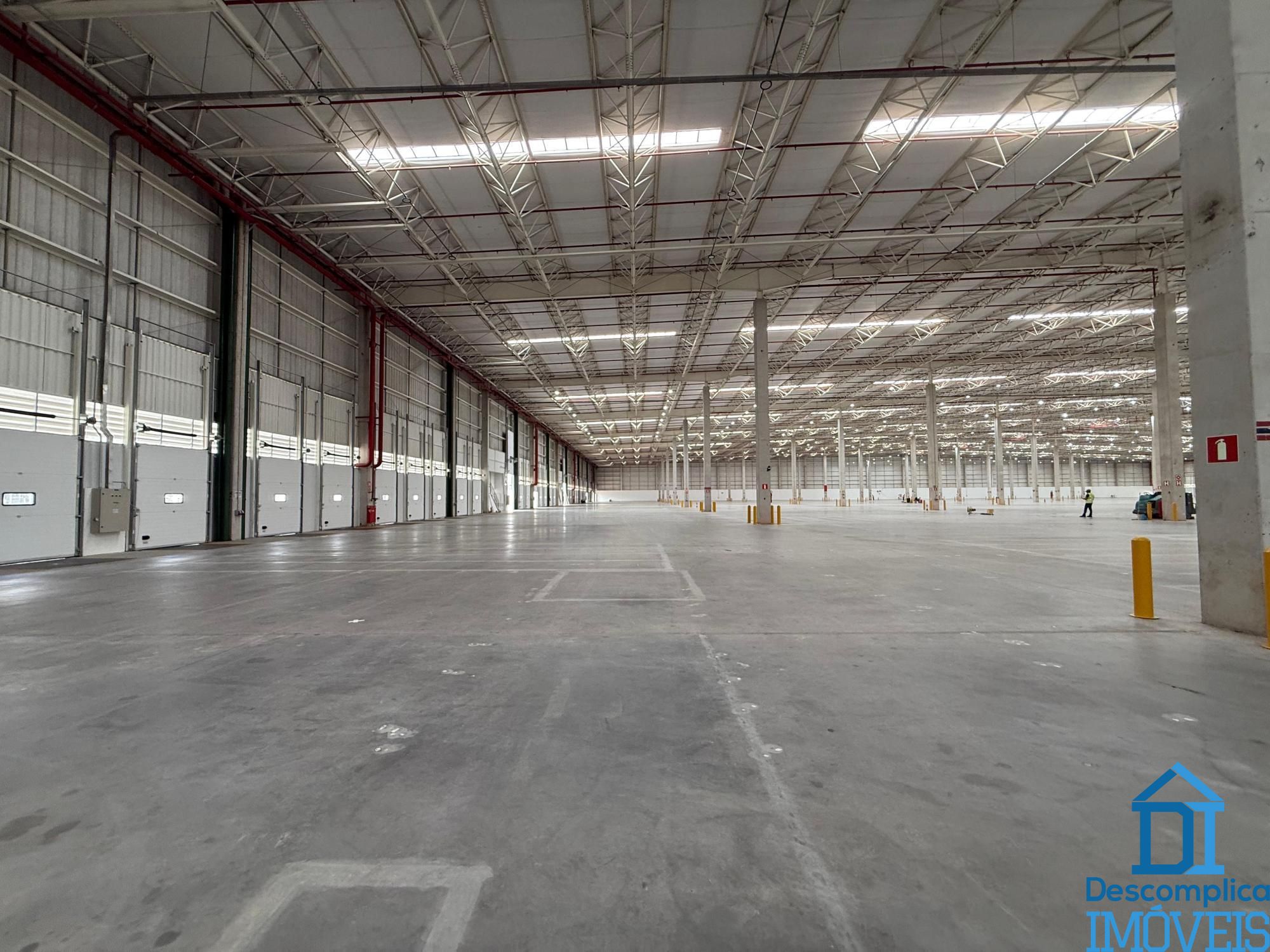 Depósito-Galpão-Armazém para alugar com 2 quartos, 3913m² - Foto 5