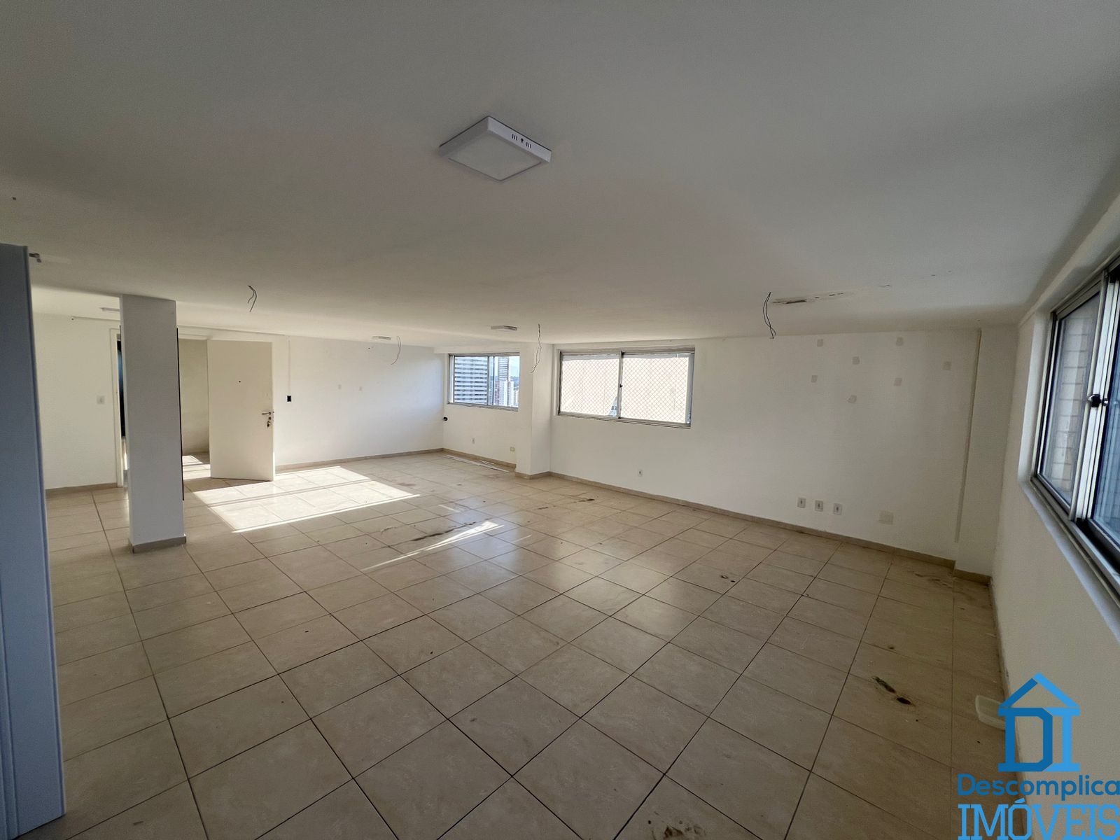 Conjunto Comercial-Sala para alugar com 2 quartos, 120m² - Foto 2