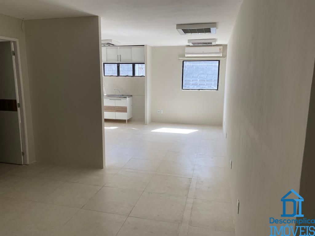 Conjunto Comercial-Sala para alugar com 5 quartos, 170m² - Foto 10