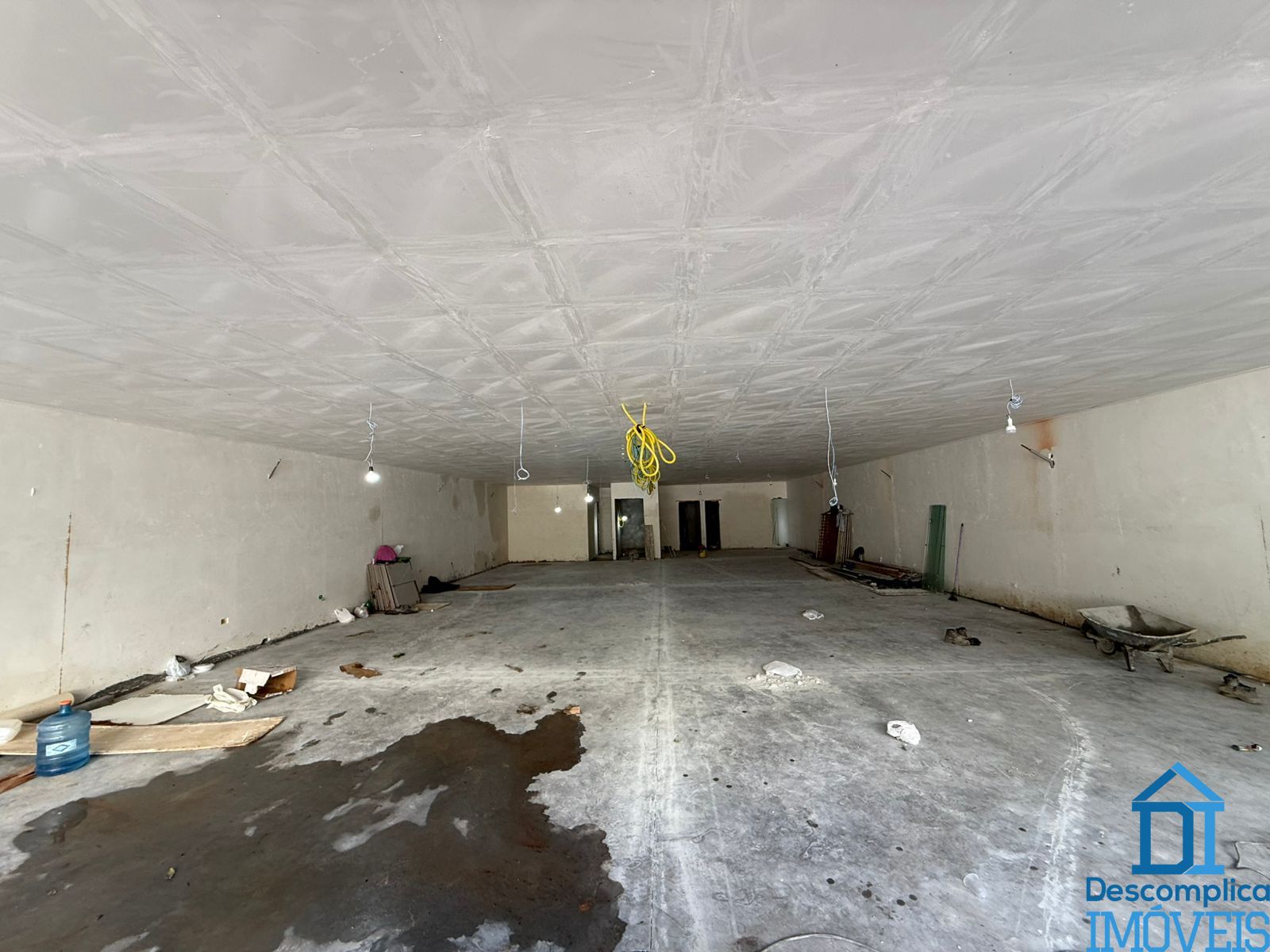 Loja-Salão para alugar com 4 quartos, 270m² - Foto 2