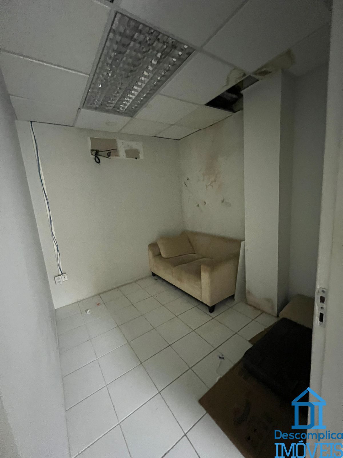 Conjunto Comercial-Sala para alugar com 3 quartos, 170m² - Foto 9