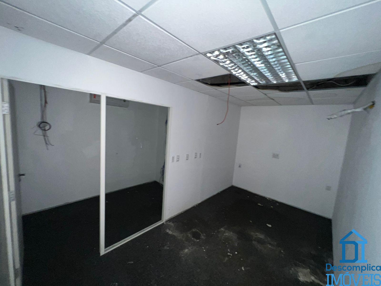 Conjunto Comercial-Sala para alugar com 3 quartos, 277m² - Foto 10