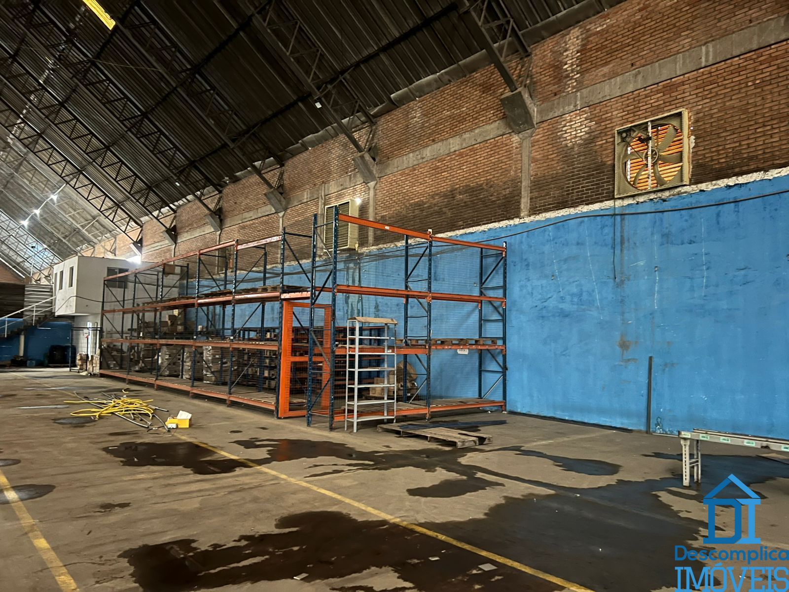 Depósito-Galpão-Armazém para alugar com 3 quartos, 3800m² - Foto 13