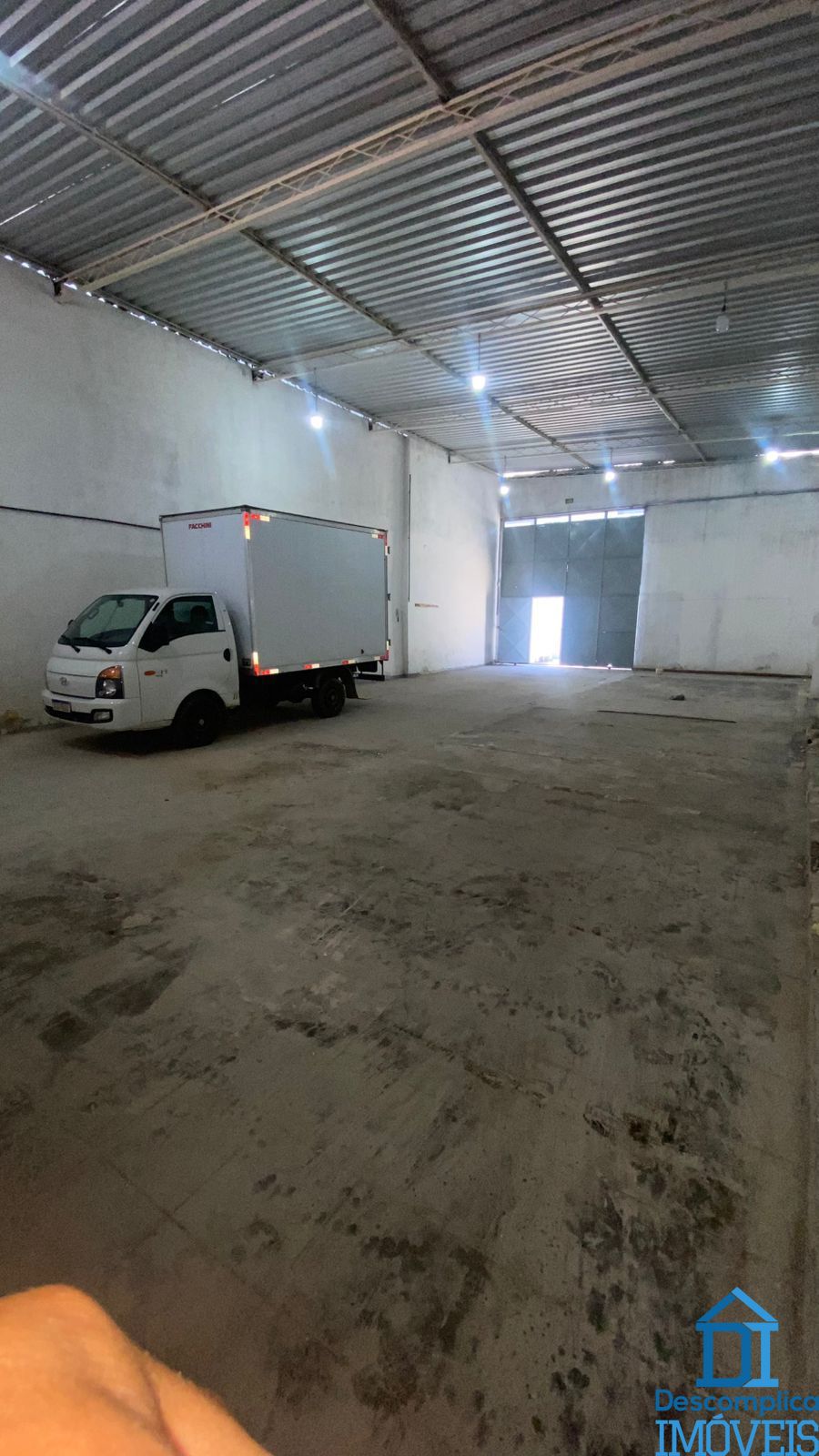 Depósito-Galpão-Armazém para alugar com 2 quartos, 220m² - Foto 2