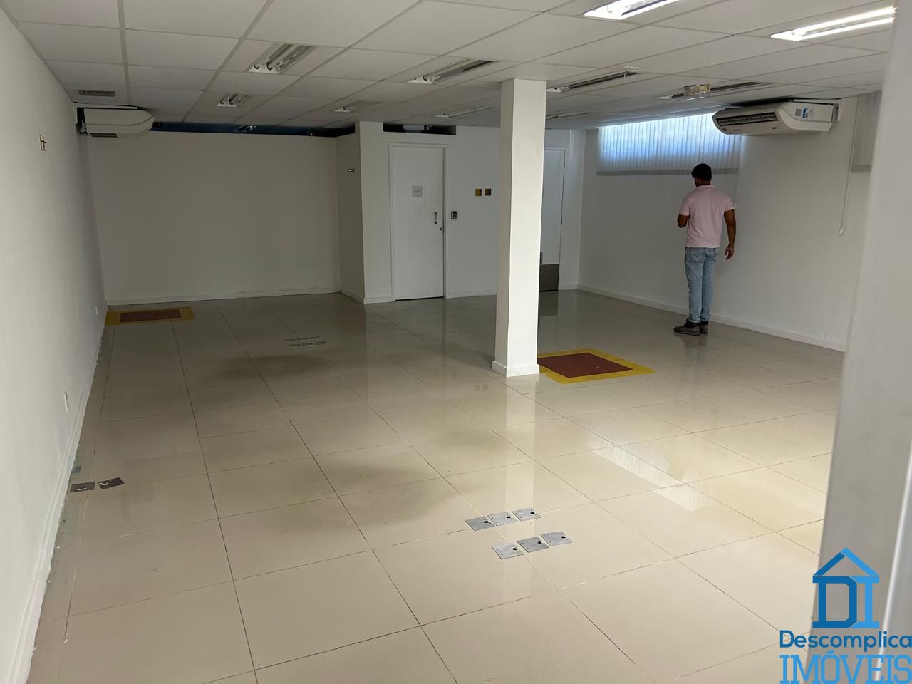 Loja-Salão para alugar com 1 quarto, 300m² - Foto 1