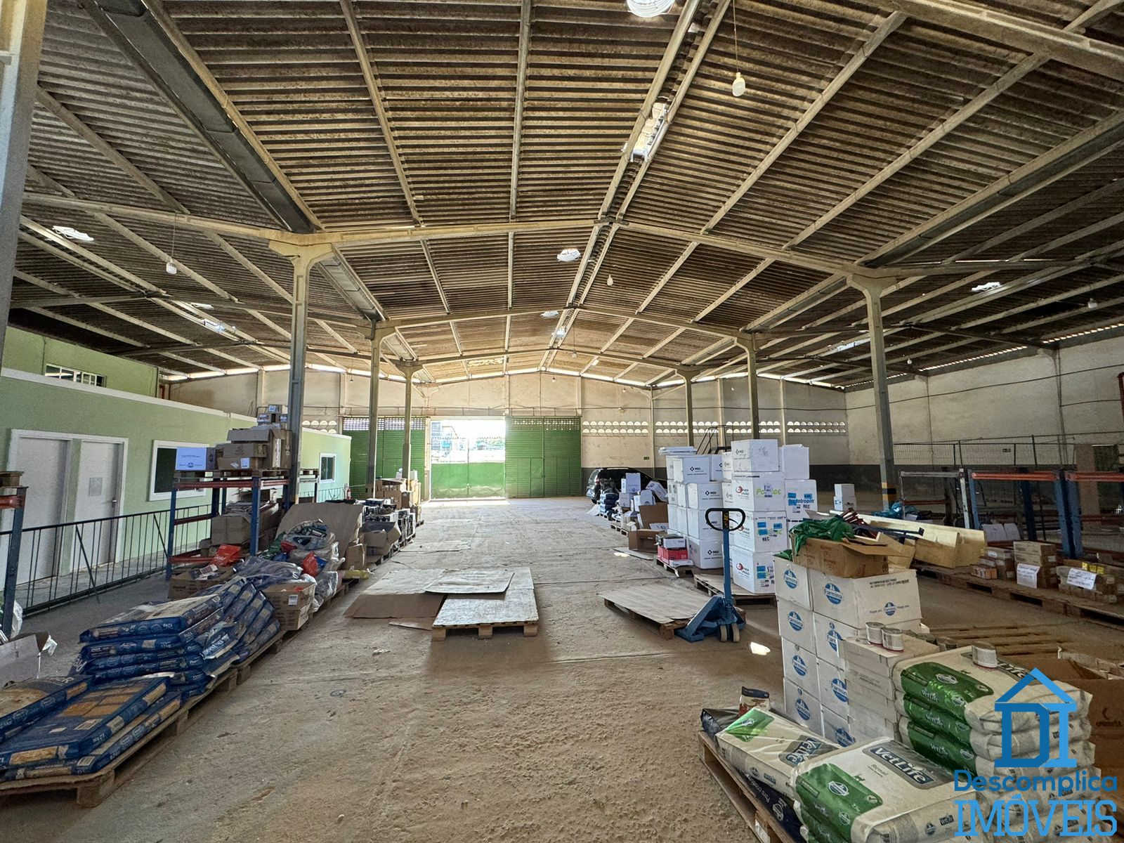Depósito-Galpão, 1000 m² - Foto 1