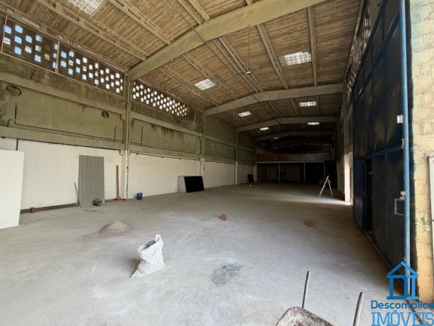 Depósito-Galpão, 750 m² - Foto 1