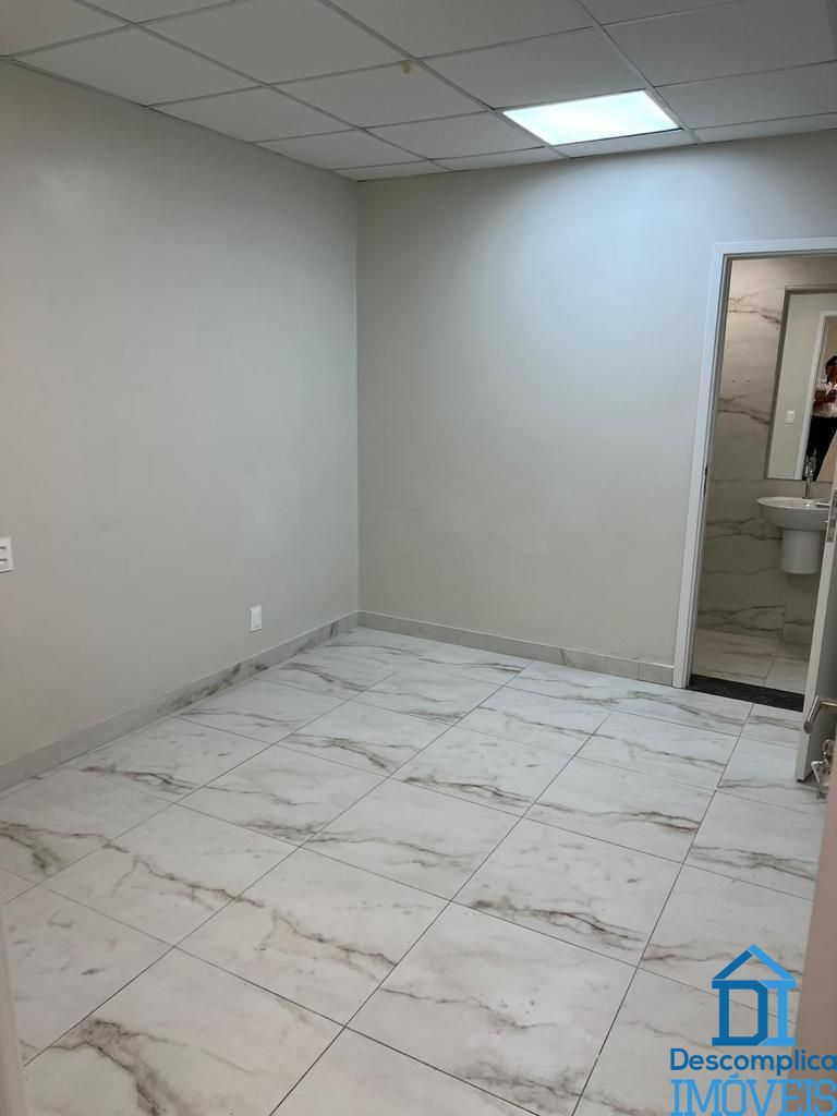 Loja-Salão para alugar com 15 quartos, 600m² - Foto 4