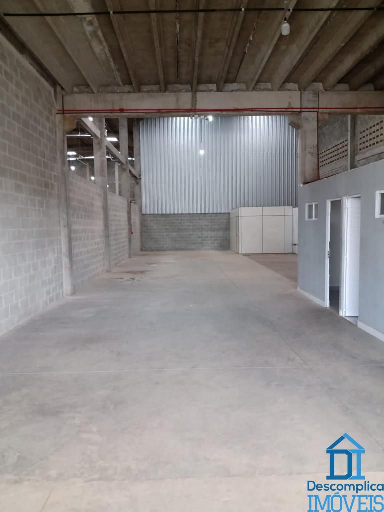 Depósito-Galpão-Armazém para alugar com 3 quartos, 930m² - Foto 13