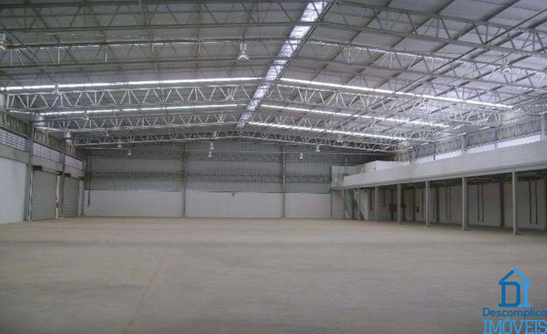 Depósito-Galpão-Armazém para alugar com 9 quartos, 1090m² - Foto 1