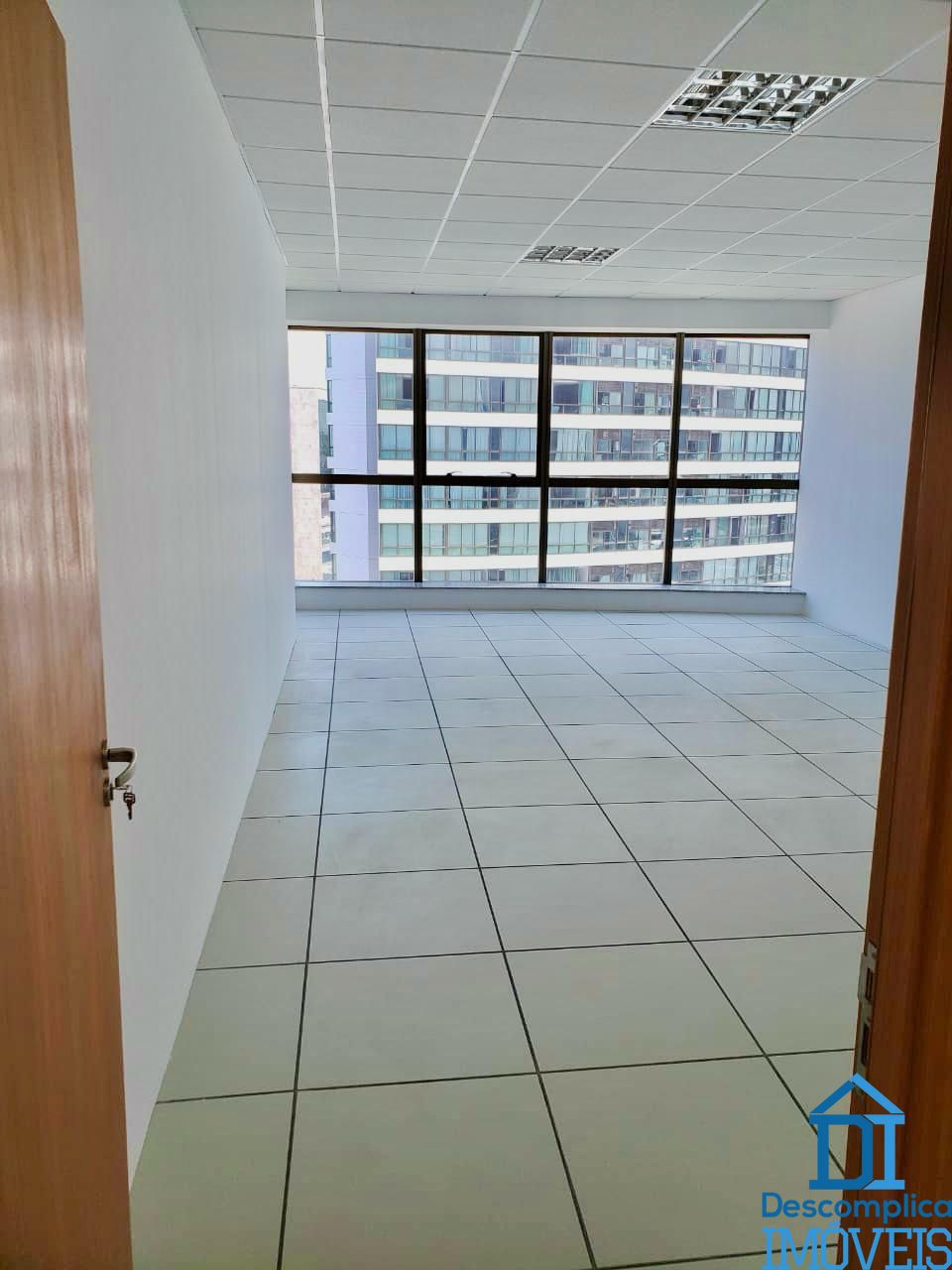 Conjunto Comercial-Sala para alugar com 1 quarto, 40m² - Foto 1