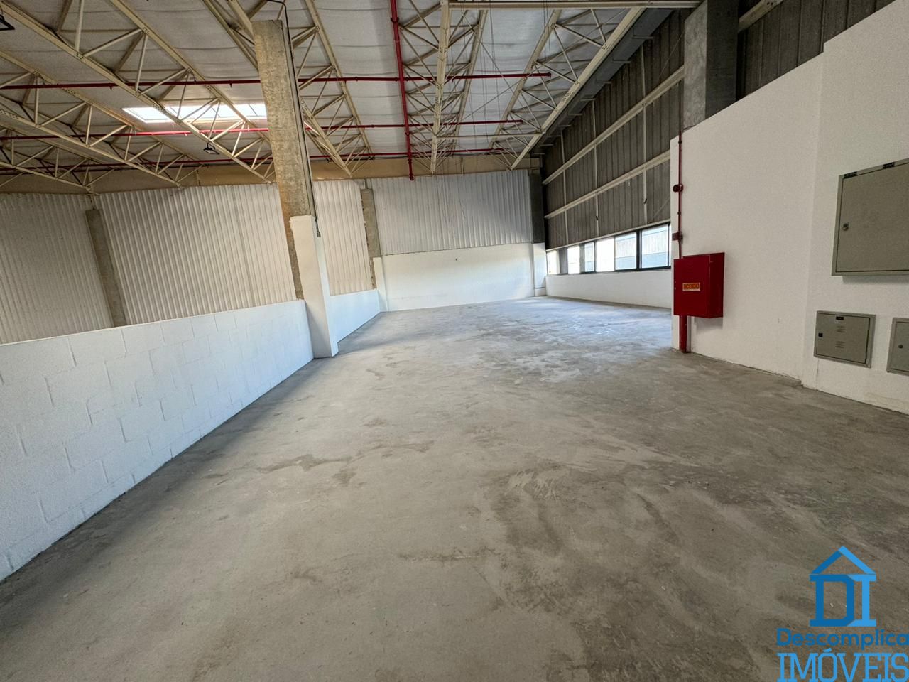 Depósito-Galpão-Armazém para alugar com 3 quartos, 2091m² - Foto 9