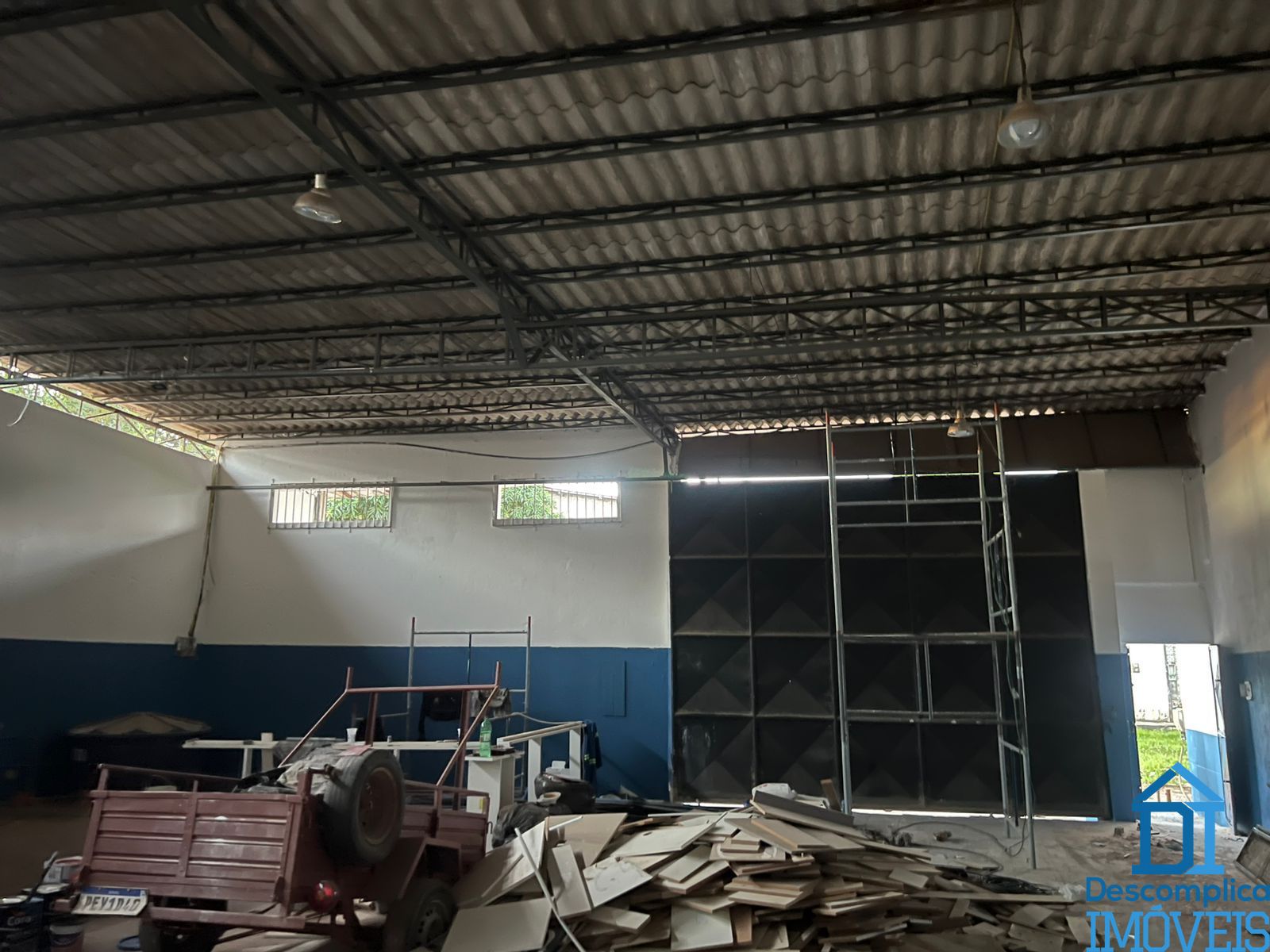 Depósito-Galpão-Armazém para alugar com 1 quarto, 250m² - Foto 2