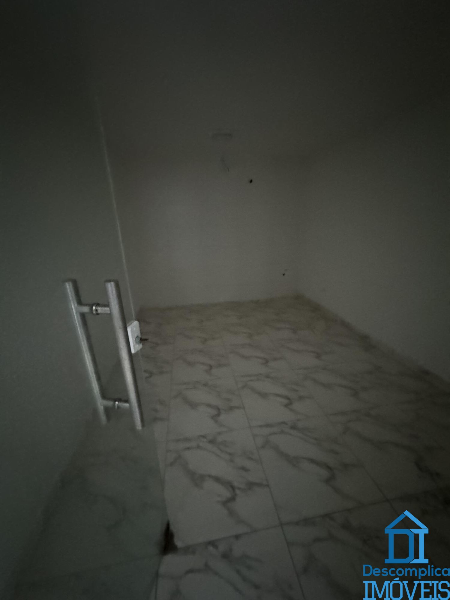 Loja-Salão para alugar com 8 quartos, 200m² - Foto 6