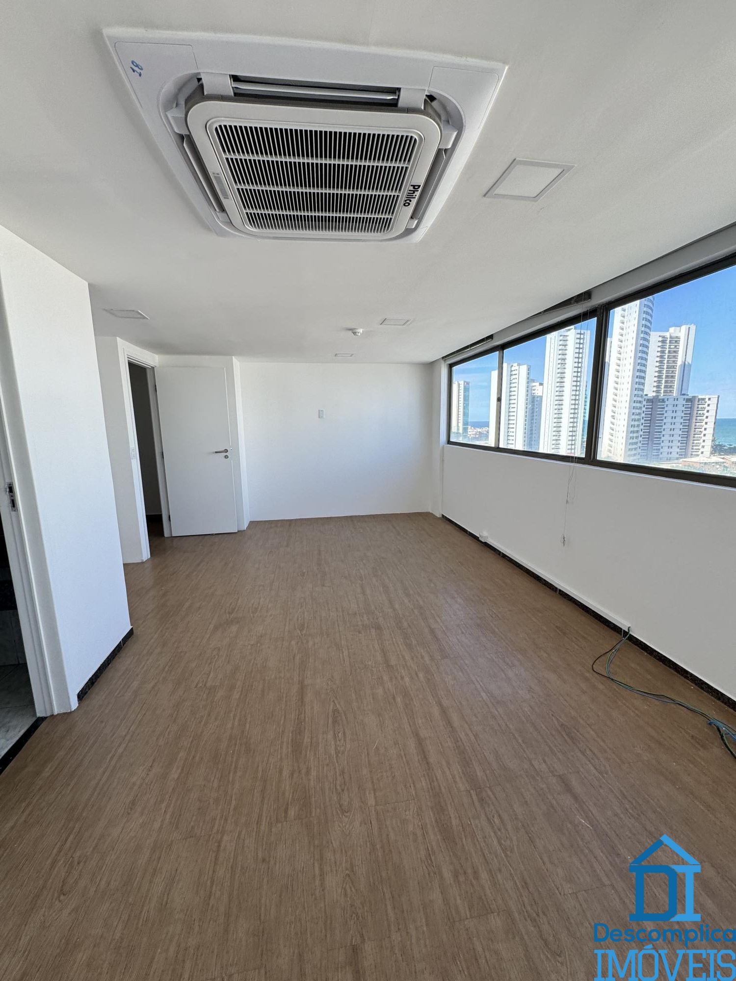 Conjunto Comercial-Sala para alugar com 3 quartos, 100m² - Foto 1