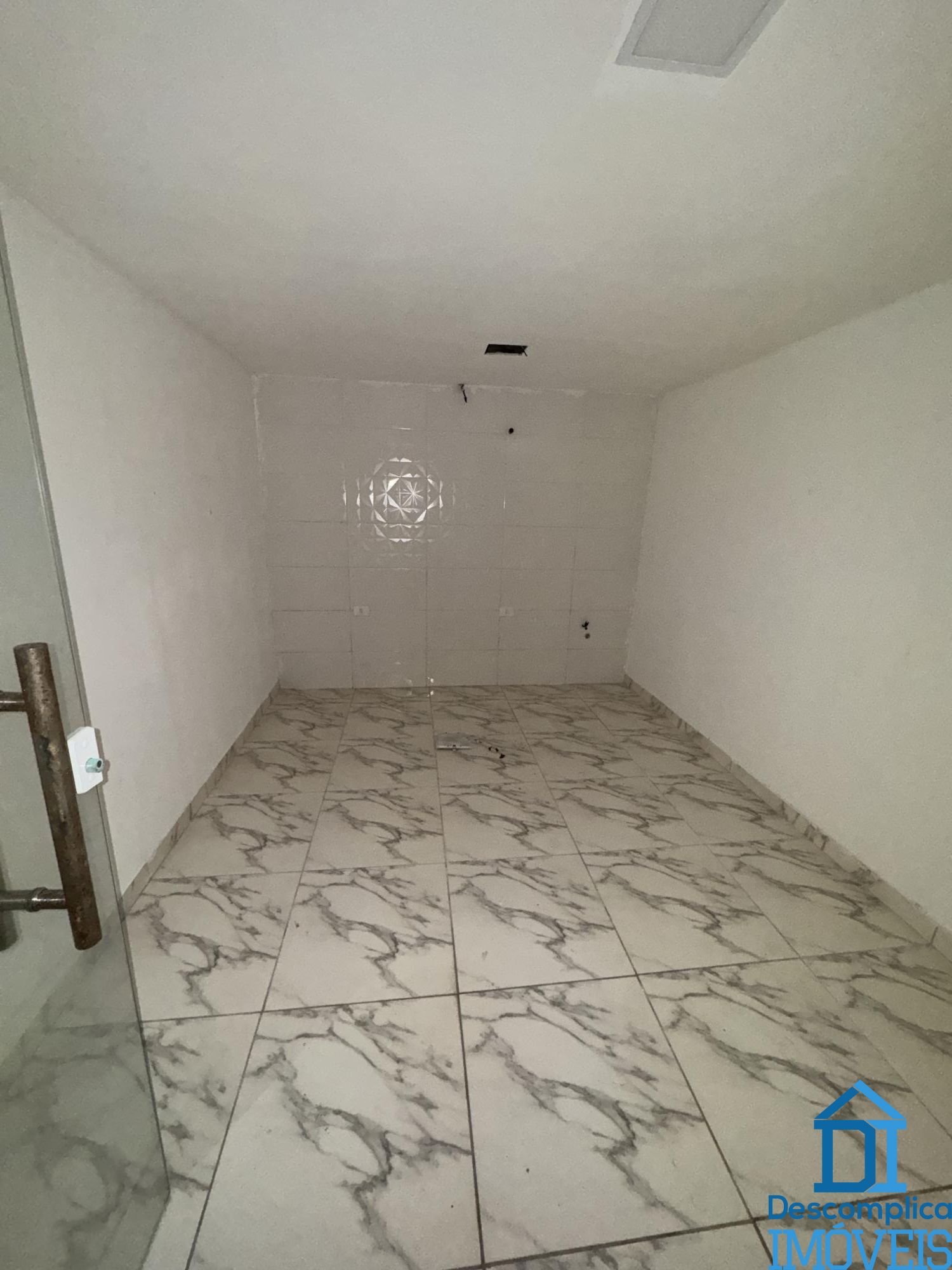 Loja-Salão para alugar com 8 quartos, 200m² - Foto 9