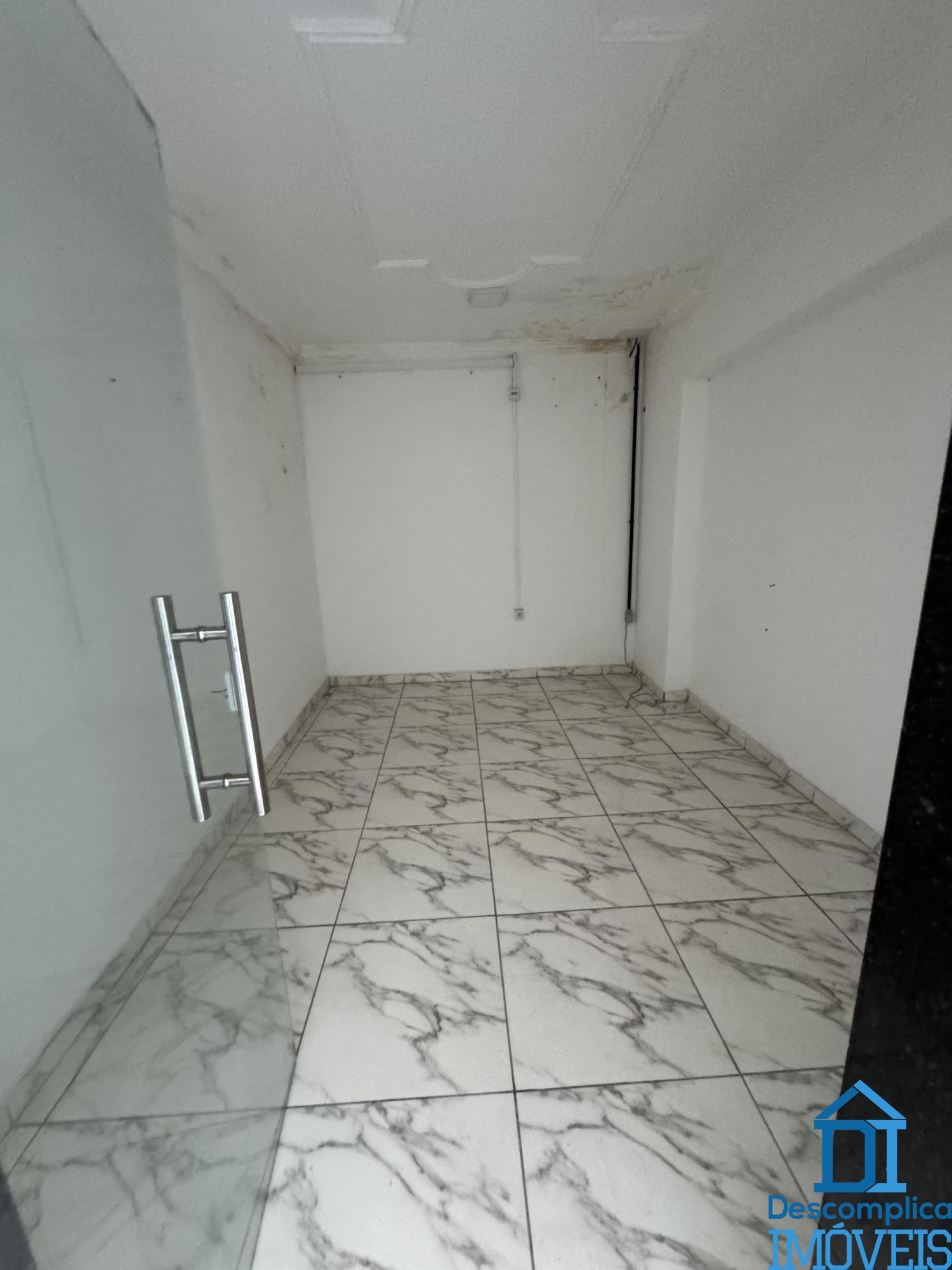 Loja-Salão para alugar com 8 quartos, 200m² - Foto 4