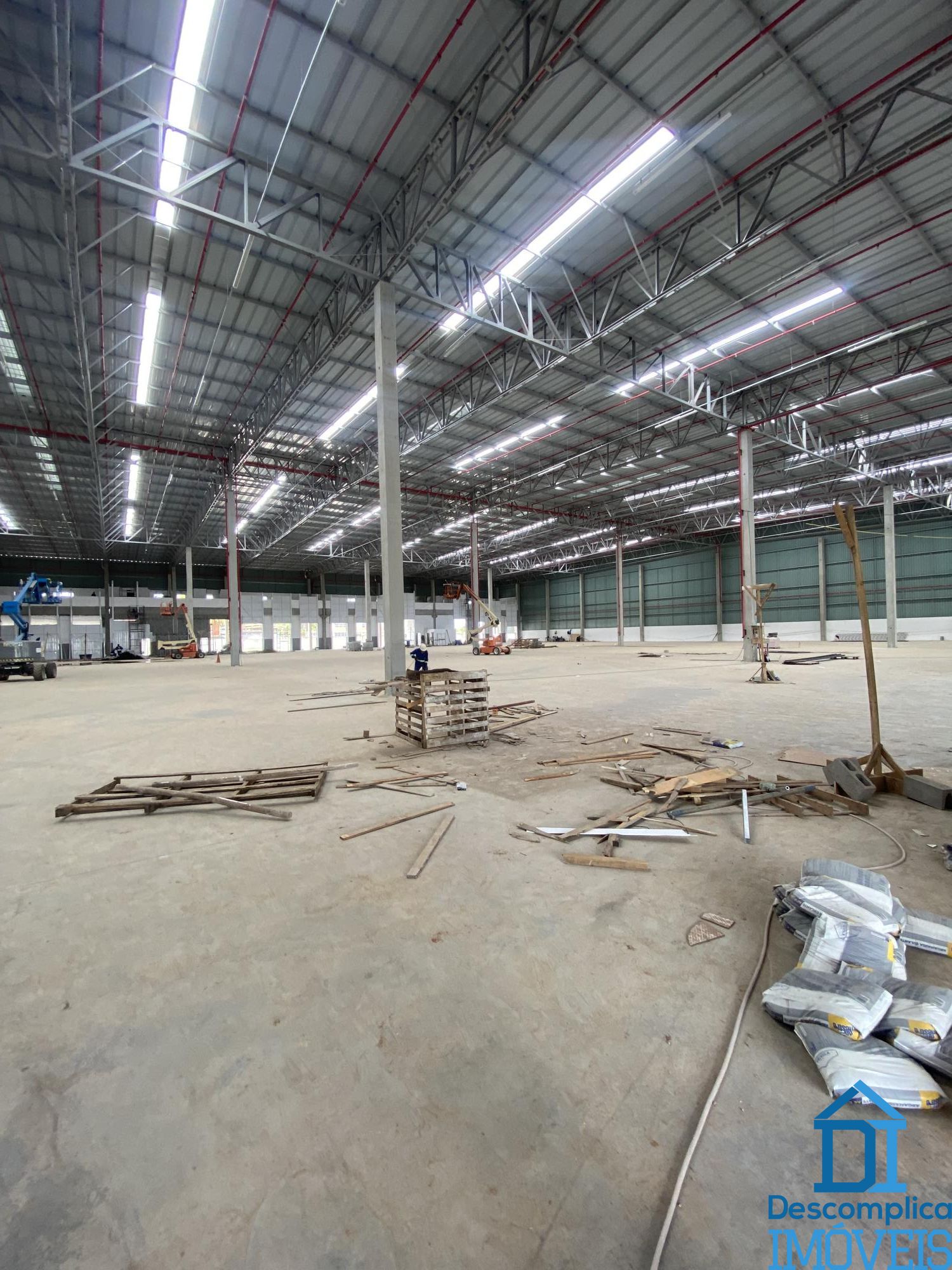 Depósito-Galpão-Armazém para alugar com 6 quartos, 2773m² - Foto 14