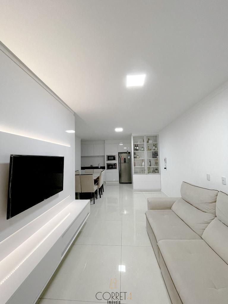 Apartamento à venda com 3 quartos, 83m² - Foto 2