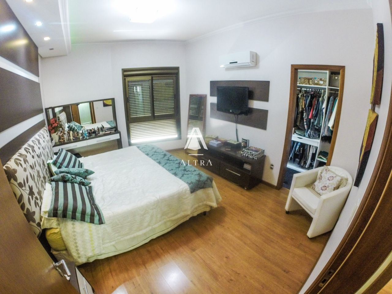 Apartamento à venda com 2 quartos, 161m² - Foto 11