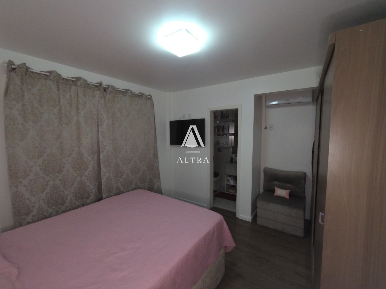 Apartamento à venda com 2 quartos, 87m² - Foto 12