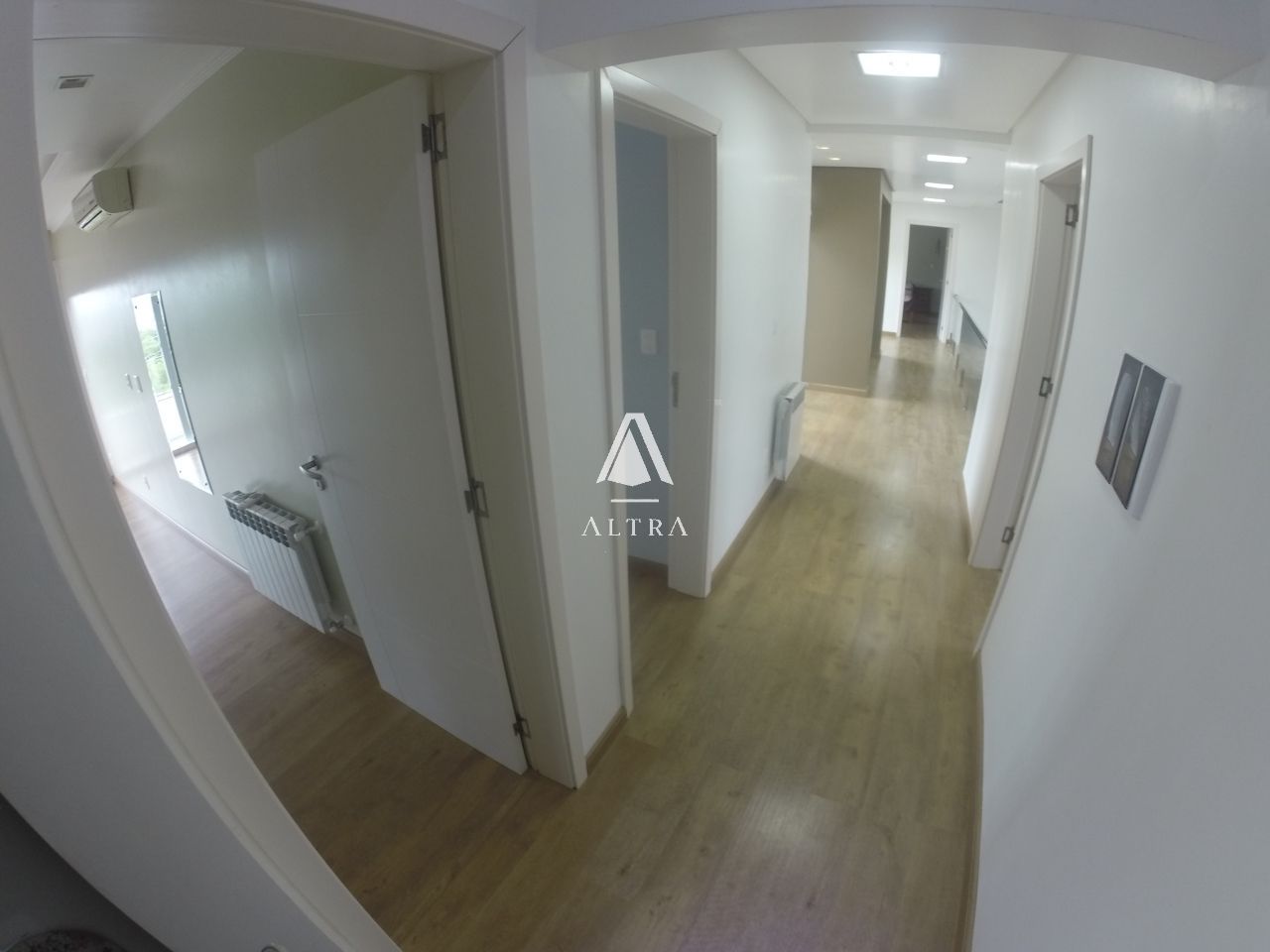 Casa à venda com 4 quartos, 365m² - Foto 16