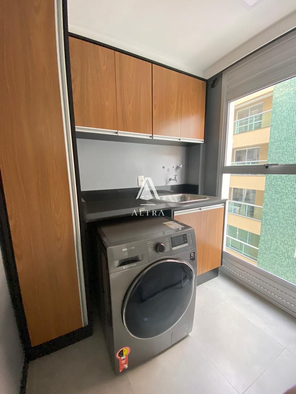 Apartamento à venda com 2 quartos, 72m² - Foto 17