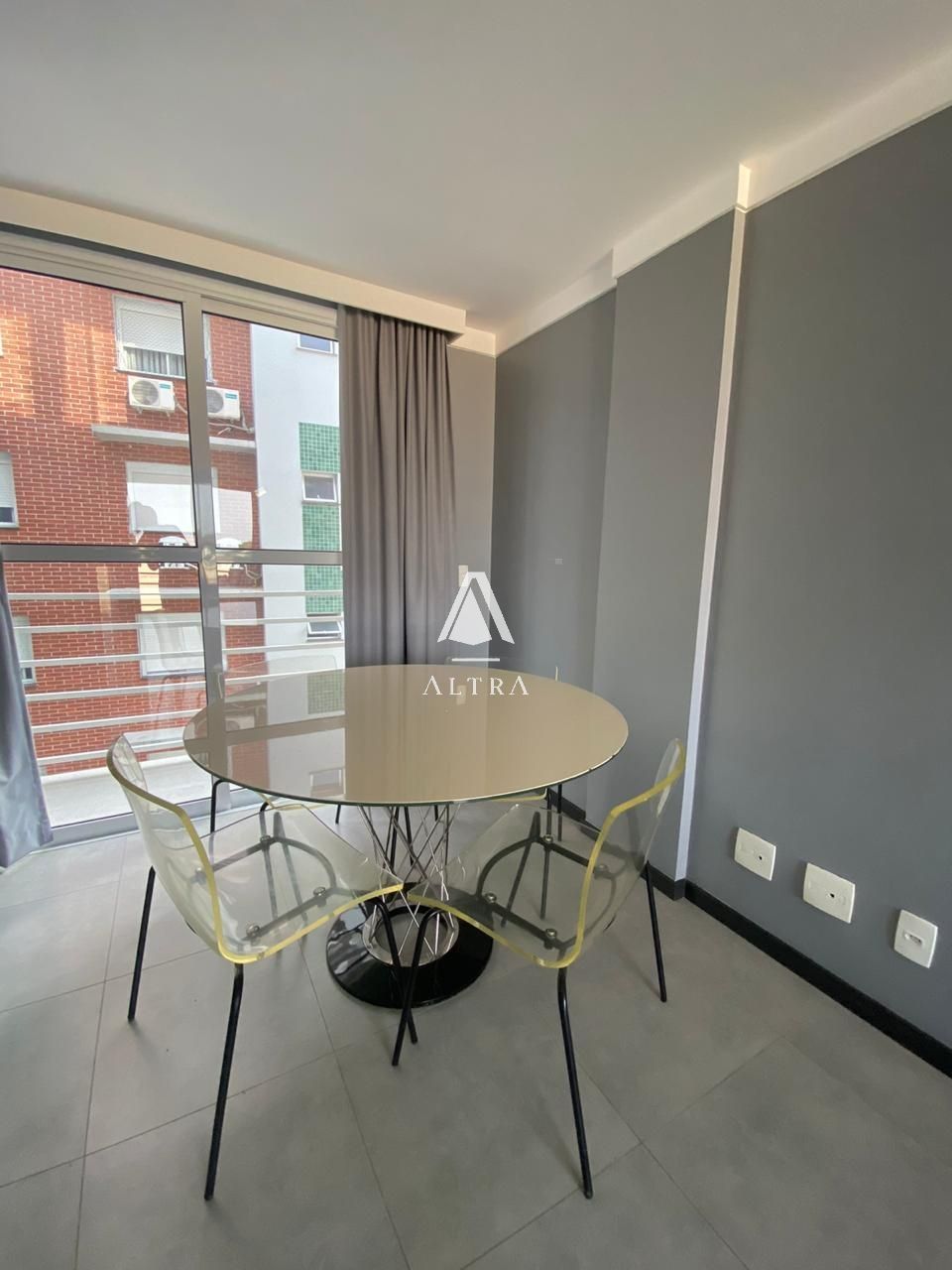 Apartamento à venda com 2 quartos, 72m² - Foto 13